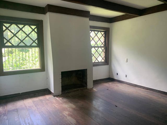 Casa com 812m² 5 quartos e 4 banheiros, à venda ou para alugar, no bairro Quitandinha em Petrópolis