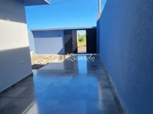 Casa com 126m² 2 quartos e 1 banheiro, à venda, no bairro Loteamento Metropolitam em Arapongas