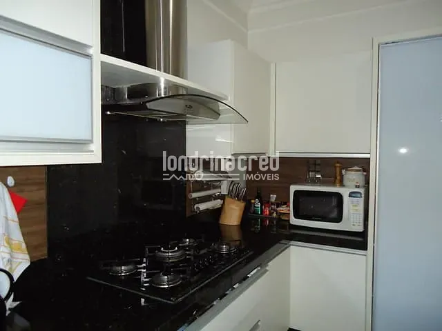 Casa com 139m² 3 quartos e 3 banheiros, à venda, no bairro Centro em Arapongas