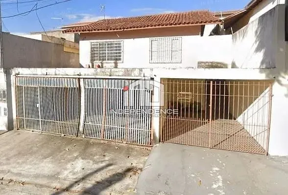 Casa, 3 quartos, 200 m² - Foto 1