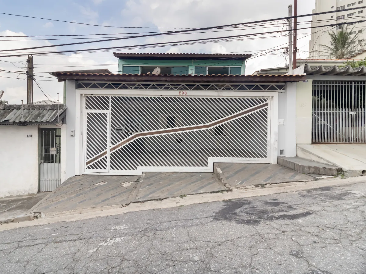 Casa para venda em Parque Maria Domitila com 5 quartos, sendo 2 suítes, 310m²