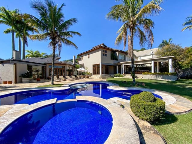 Casa com 1476m² 4 quartos e 8 banheiros, à venda, no bairro Alphaville em Santana de Parnaíba