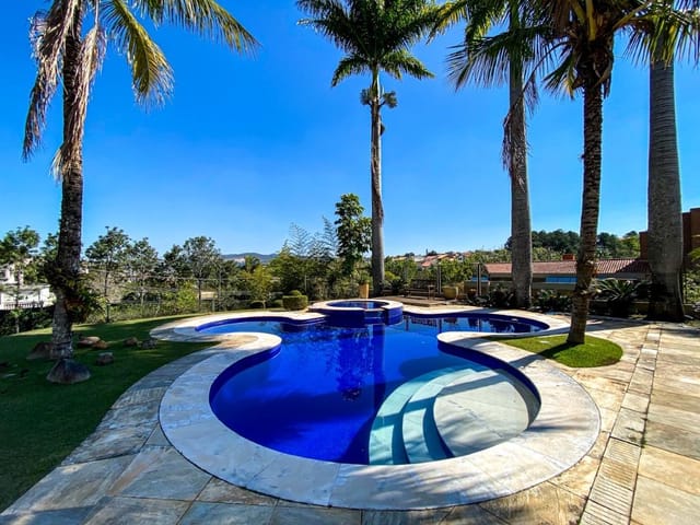 Casa com 1476m² 4 quartos e 8 banheiros, à venda, no bairro Alphaville em Santana de Parnaíba