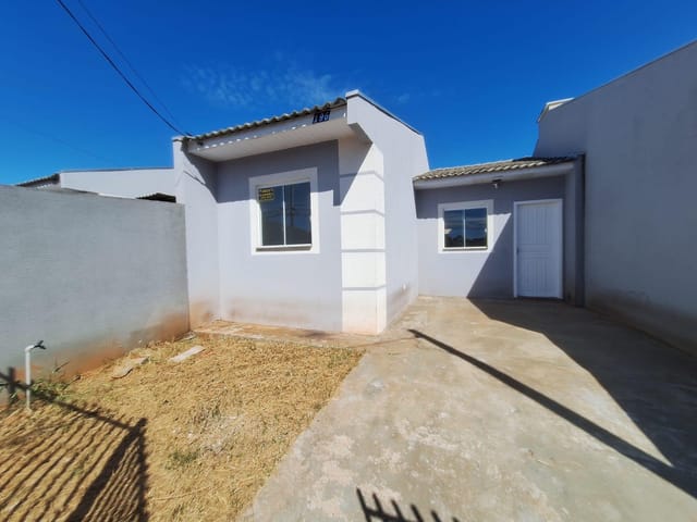 Locação - Casa com 2 quartos, 1 vaga de garagem, 60 m², Jardim Pontagrossense, Cará-Cará.