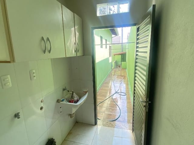 Foto do Casa - Casa com 3 dormitórios para alugar, 200 m² por R$ 2.600,00/mês - Dom Eduardo - Uberaba/MG | ZUCATO IMOBILIARIA LTDA