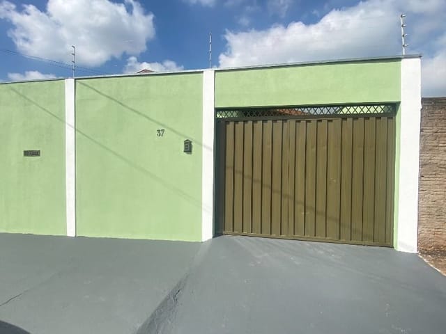 Foto do Casa - Casa com 3 dormitórios para alugar, 200 m² por R$ 2.600,00/mês - Dom Eduardo - Uberaba/MG | ZUCATO IMOBILIARIA LTDA