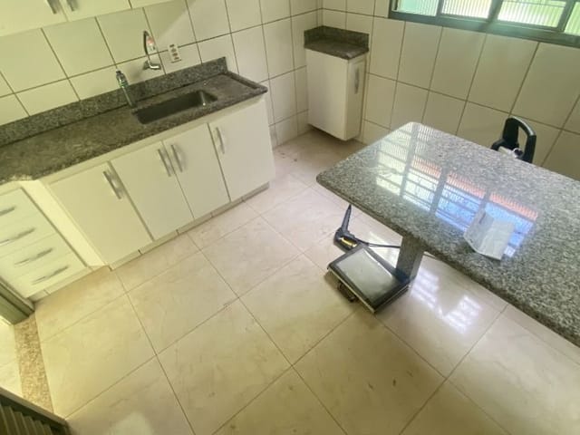 Foto do Casa - Casa com 3 dormitórios para alugar, 200 m² por R$ 2.600,00/mês - Dom Eduardo - Uberaba/MG | ZUCATO IMOBILIARIA LTDA