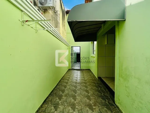Casa com 250m² 3 quartos e 3 banheiros, à venda ou para alugar, no bairro Jardim Europa II em Indaiatuba