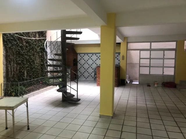 Casa com 260m² 3 quartos e 4 banheiros, à venda, no bairro Veloso em Osasco