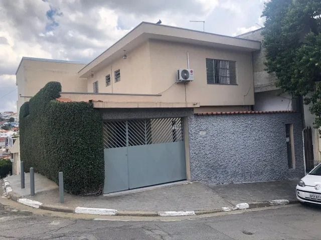 Casa com 260m² 3 quartos e 4 banheiros, à venda, no bairro Veloso em Osasco