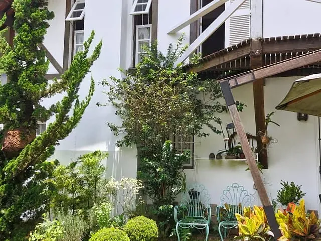 Casa com 1100m² 3 quartos e 3 banheiros, à venda, no bairro Retiro em Petrópolis