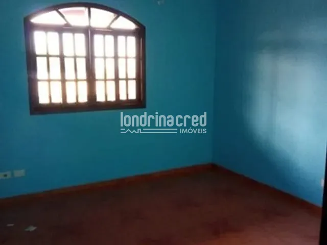 Casa 3 quartos e 2 banheiros, à venda, no bairro Vila Goes em Londrina