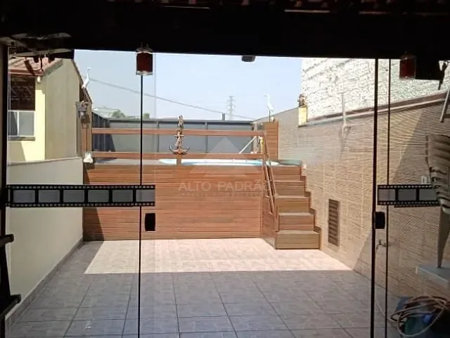 Casa com 125m² 3 quartos e 2 banheiros, à venda, no bairro Vila Assis Brasil em Mauá