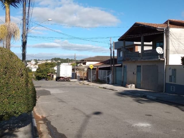 Casa com 300m² 2 quartos e 2 banheiros, à venda, no bairro Jardim São Marcos em Vargem Grande Paulista