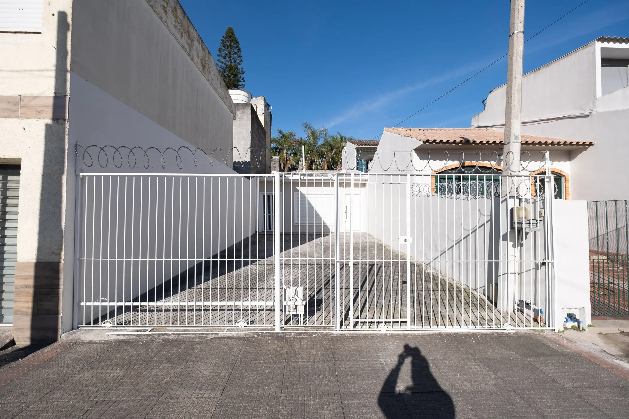 Casa com 2 Suítes para Aluguel no Centro de Pelotas RS, Excelente Localização, Ambientes Amplos, Conforto, Praticidade e Segurança - 17