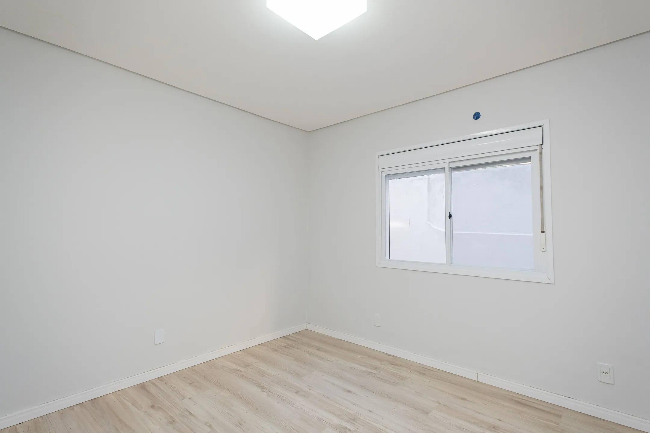Casa com 2 Suítes para Aluguel no Centro de Pelotas RS, Excelente Localização, Ambientes Amplos, Conforto, Praticidade e Segurança - 7
