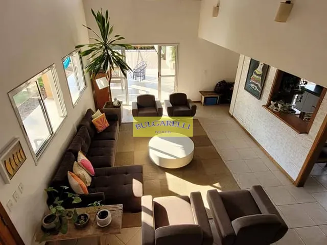 Casa com 1000m² 3 quartos e 3 banheiros, à venda, no bairro Empresarial Colina em Cajamar