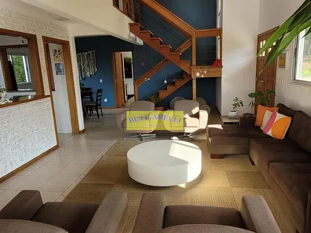 Casa com 1000m² 3 quartos e 3 banheiros, à venda, no bairro Empresarial Colina em Cajamar