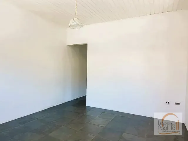 Casa com 185m² 2 quartos e 2 banheiros, à venda, no bairro Jardim Paulista em Atibaia