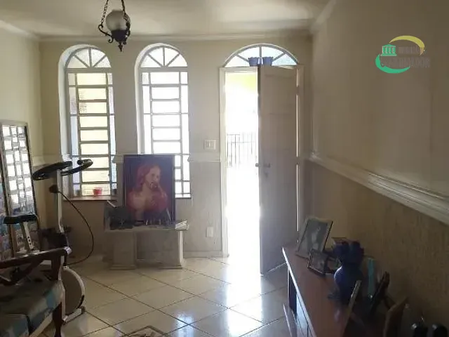 Casa com 250m² 2 quartos e 2 banheiros, à venda, no bairro Vila Nova Teixeira em Campinas