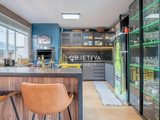Casa com 500m² 4 quartos e 5 banheiros, à venda, no bairro Chácara das Pedras em Porto Alegre