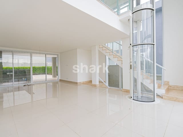 Casa com 430m² 4 quartos e 6 banheiros, à venda, no bairro Alphaville em Santana de Parnaíba
