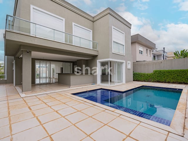 Casa com 430m² 4 quartos e 6 banheiros, à venda, no bairro Alphaville em Santana de Parnaíba