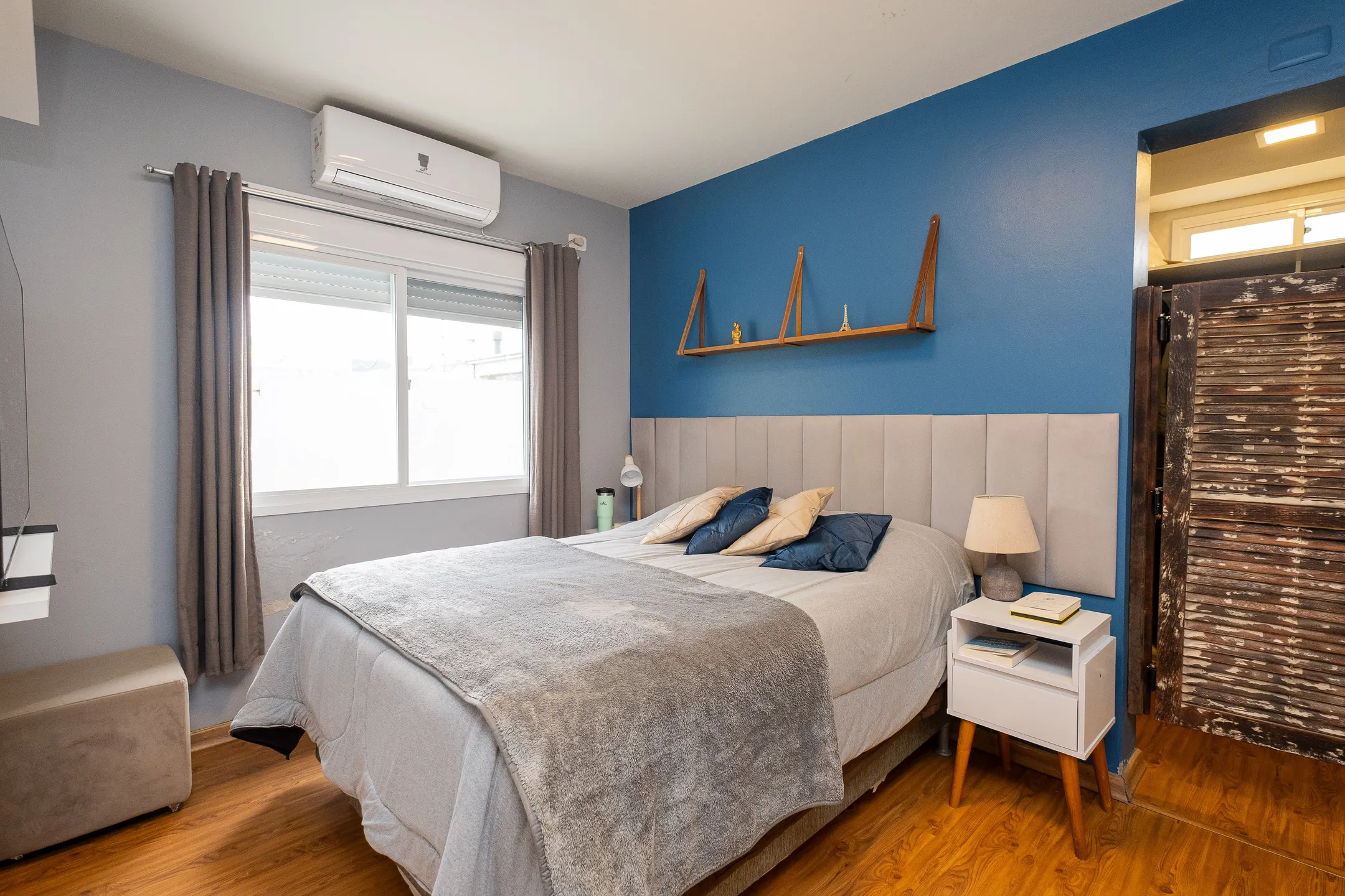 Casa à venda no Liberdade, Pelotas - 90 m², 2 quartos (sendo 1 suíte com closet), lareira, móveis planejados e espaço gourmet. - 7