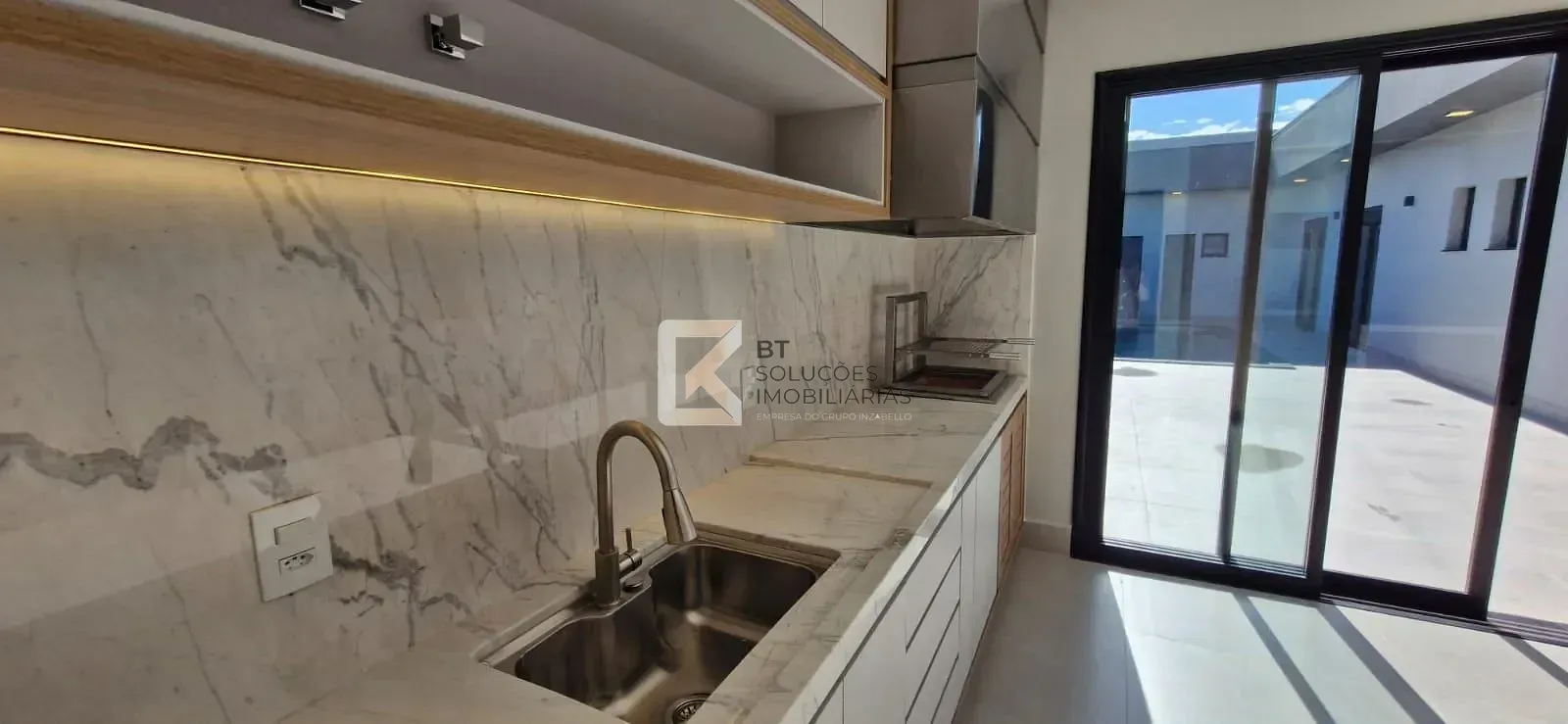 Casa, 3 quartos, 218 m² - Foto 9