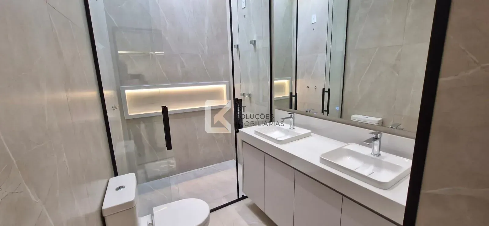 Casa, 3 quartos, 218 m² - Foto 25