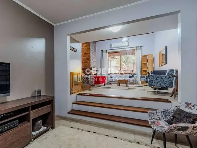 Casa com 361m² 3 quartos e 5 banheiros, à venda, no bairro Vila Ipiranga em Porto Alegre