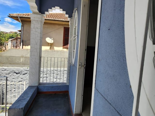 Casa com 8831m² 4 quartos e 1 banheiro, à venda, no bairro Centro em Petrópolis