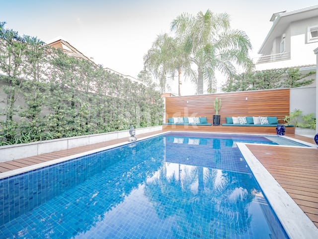 Casa com 450m² 4 quartos e 6 banheiros, à venda, no bairro Alphaville Conde II em Barueri