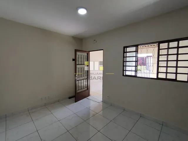 Casa com 150m² 3 quartos e 1 banheiro, à venda, no bairro Jardim São Domingos em Sumaré