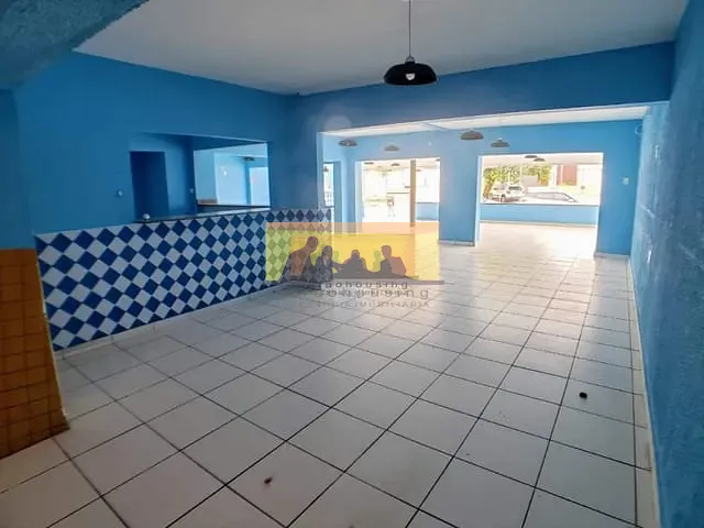 Casa com 360m², para alugar, no bairro Vila Santa Isabel em Campinas