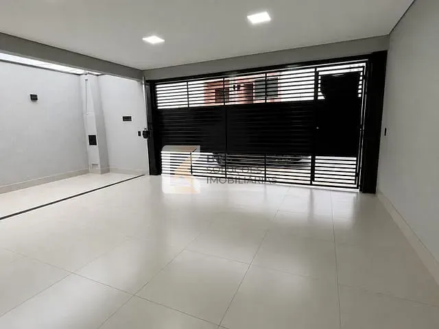 Casa 3 quartos e 2 banheiros, para alugar, no bairro Jardim Bom Sucesso em Indaiatuba