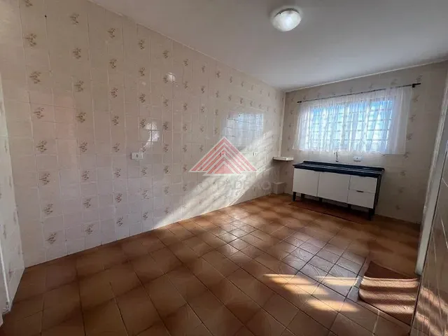 Casa com 52m² 1 quarto e 1 banheiro, para alugar, no bairro Jardim Santa Lídia em Mauá