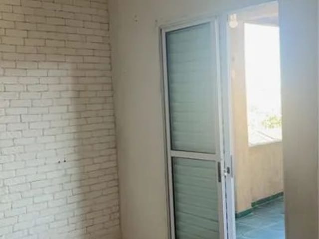 Casa com 84m² 1 quarto e 1 banheiro, à venda, no bairro Parque Pinheiros em Taboão da Serra