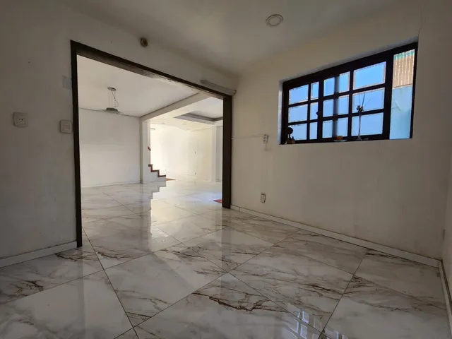 Casa com 180m² 4 quartos e 4 banheiros, à venda, no bairro Centro em Pelotas