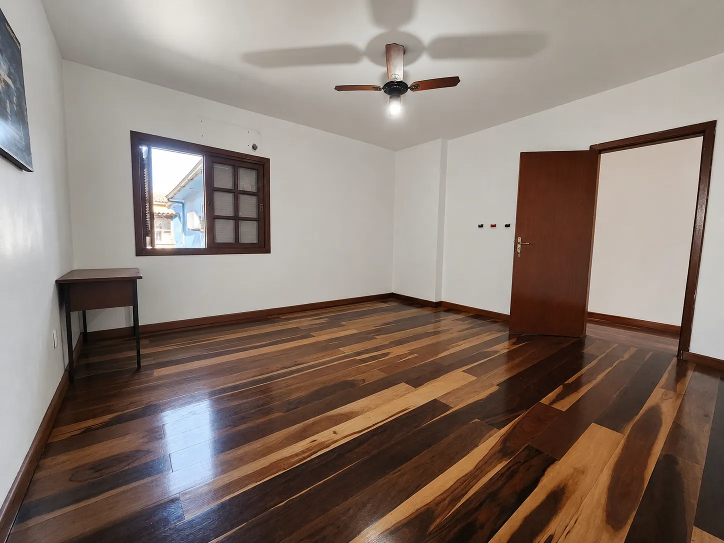 Casa à venda no centro de Pelotas - 282 m², 4 quartos (sendo 1 suíte com hidro), espaço gourmet com churrasqueira e garagem. - 18