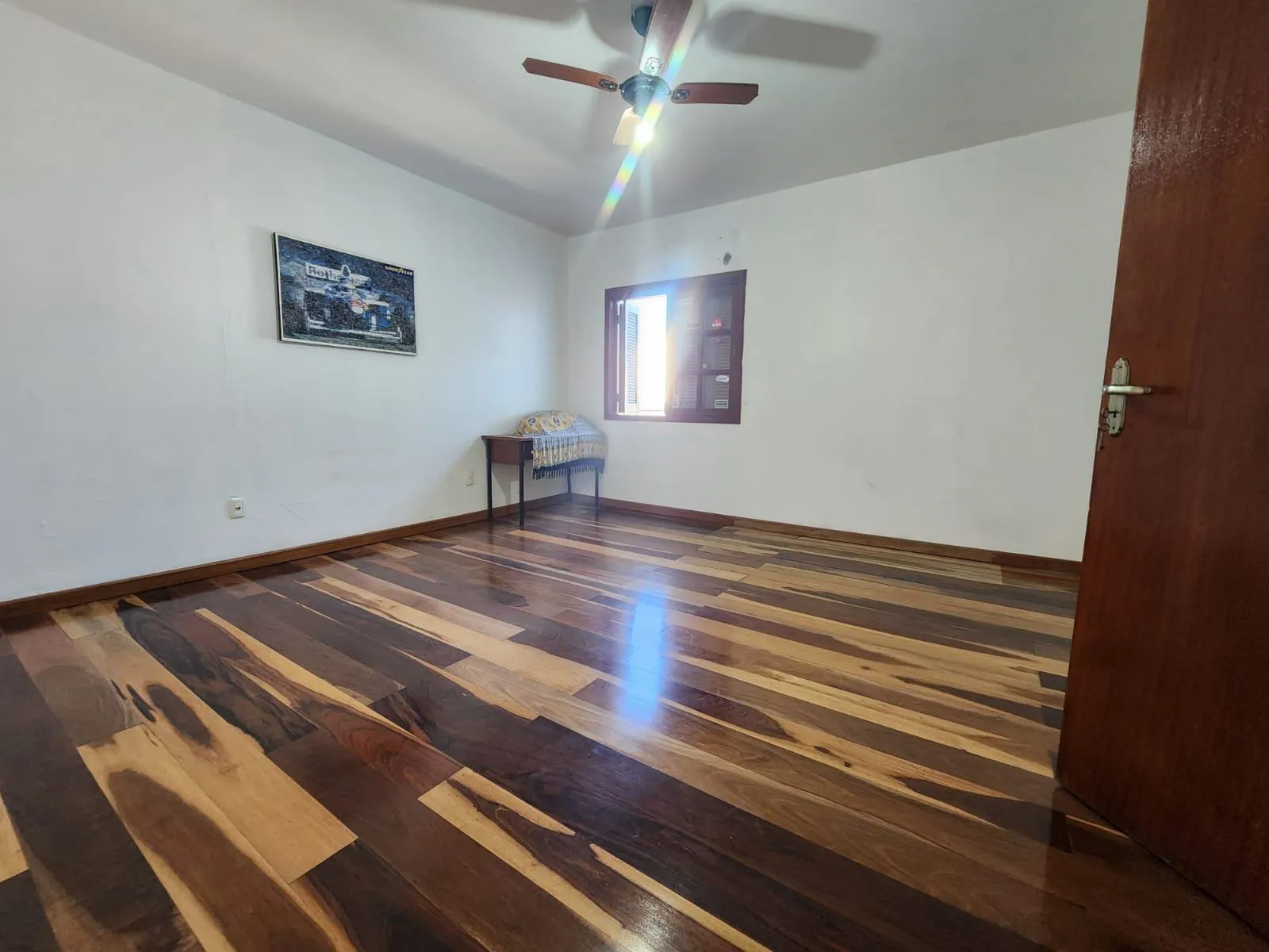 Casa à venda no centro de Pelotas - 282 m², 4 quartos (sendo 1 suíte com hidro), espaço gourmet com churrasqueira e garagem. - 19