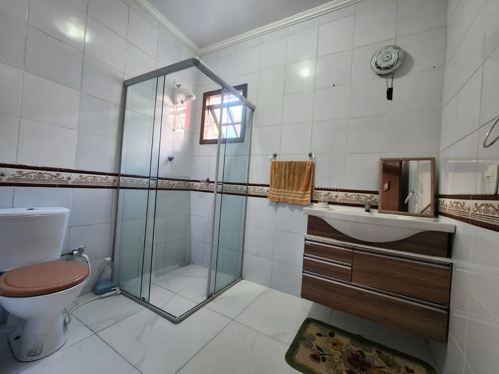 Casa à venda no centro de Pelotas - 282 m², 4 quartos (sendo 1 suíte com hidro), espaço gourmet com churrasqueira e garagem. - 7