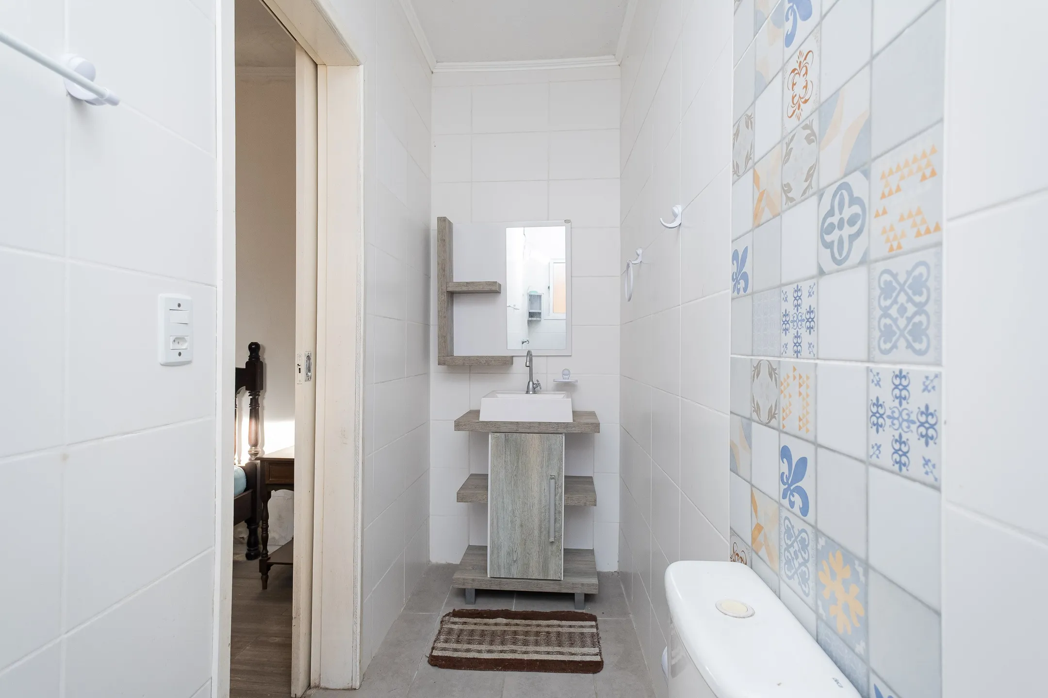Casa totalmente mobiliada para locação com 2 quartos, ambientes amplos e aconchegantes, pronta para morar e ideal para quem busca conforto e praticidade. - 14
