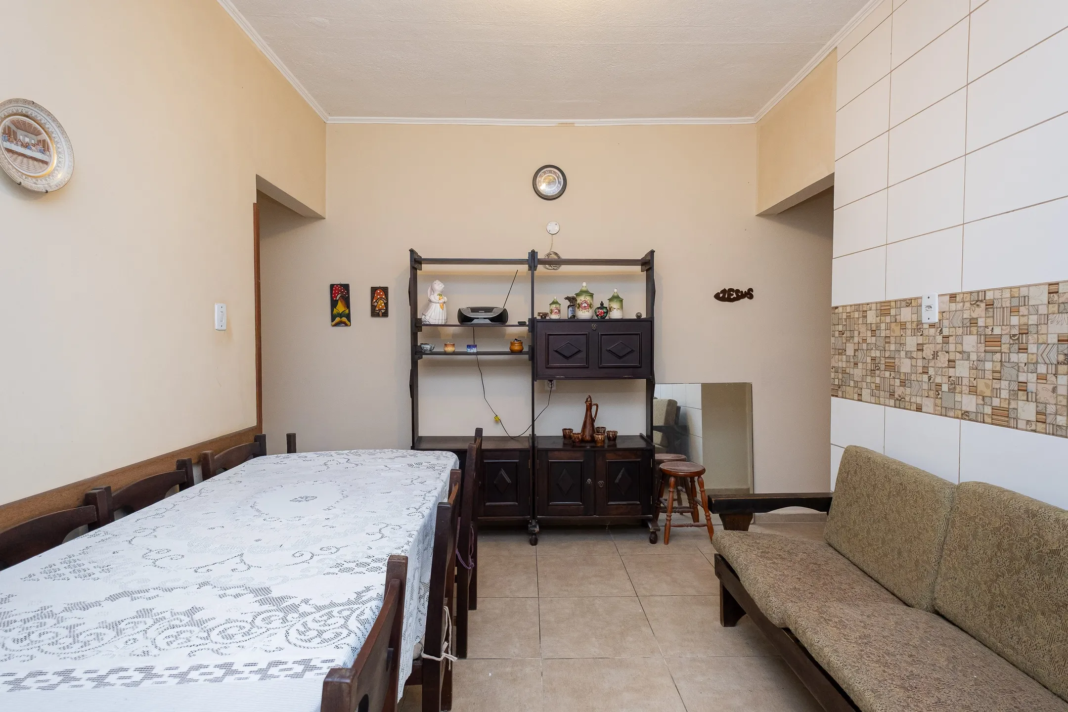 Casa totalmente mobiliada para locação com 2 quartos, ambientes amplos e aconchegantes, pronta para morar e ideal para quem busca conforto e praticidade. - 6