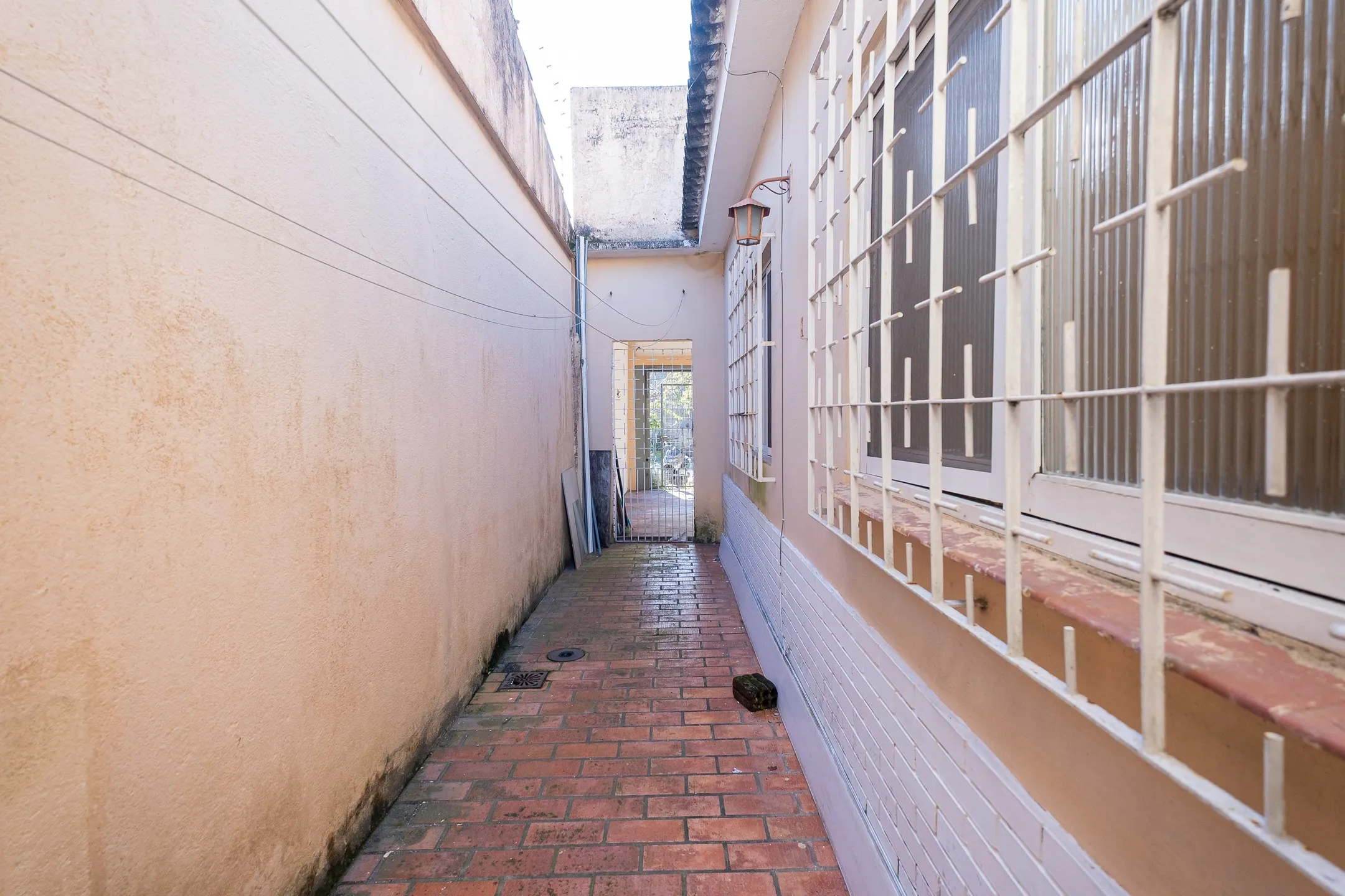 Casa totalmente mobiliada para locação com 2 quartos, ambientes amplos e aconchegantes, pronta para morar e ideal para quem busca conforto e praticidade. - 9