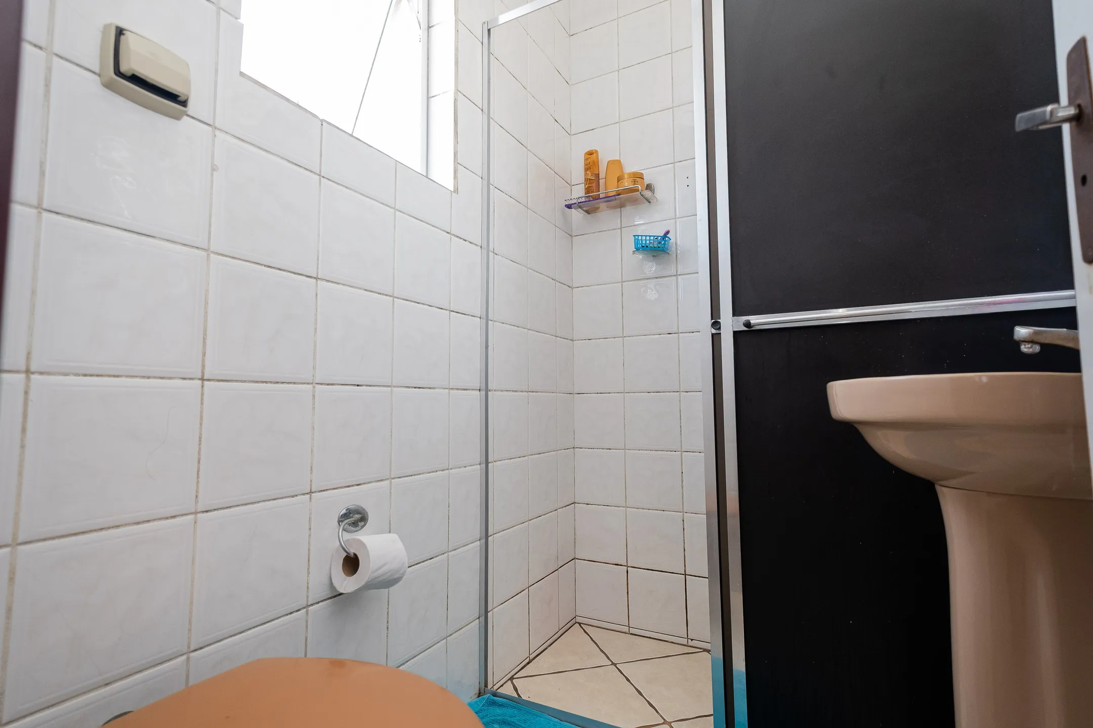 Casa ampla à venda no Centro de Pelotas - 381 m², 6 quartos (sendo 3 suítes), energia solar, pátio com piscina e terreno com 750 m² - 21
