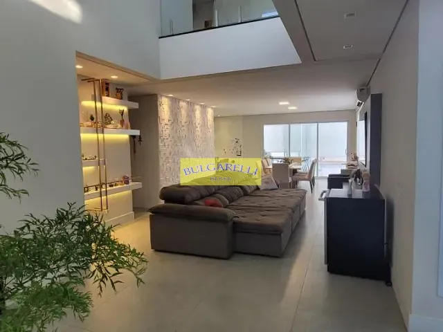 Casa com 502m² 3 quartos e 5 banheiros, à venda, no bairro Medeiros em Jundiaí