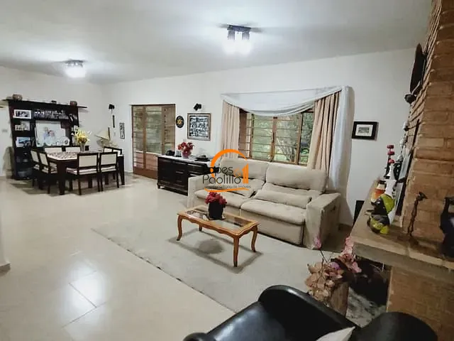 Casa com 5000m² 4 quartos e 1 banheiro, para alugar, no bairro Pinheiral II em Atibaia