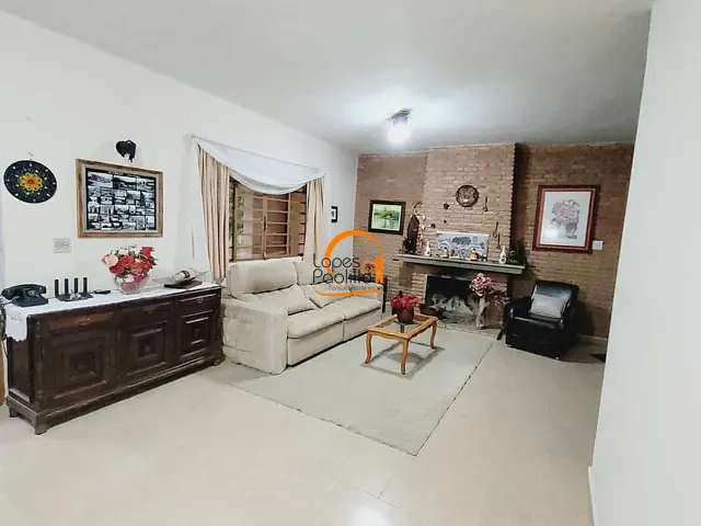 Casa com 5000m² 4 quartos e 1 banheiro, para alugar, no bairro Pinheiral II em Atibaia