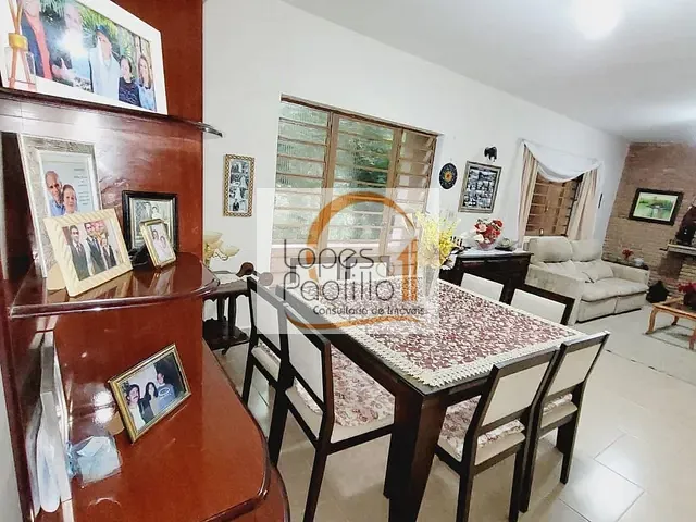 Casa com 5000m² 4 quartos e 1 banheiro, para alugar, no bairro Pinheiral II em Atibaia